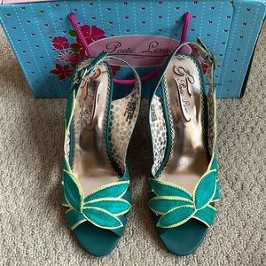 Poetic Licence. Spring Blooms